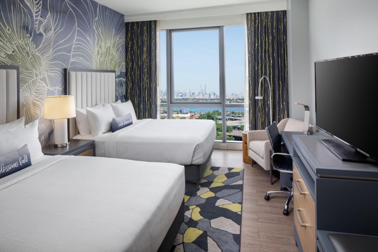 Hotel Indigo Flushing - Laguardia Ню Йорк Екстериор снимка